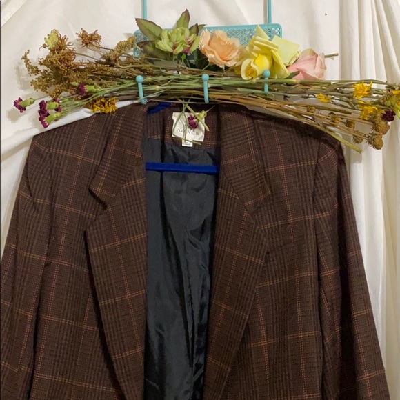 Dinner Jacket - Picture 2 of 5